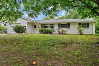 32 Prior Drive, Framingham, MA 01701