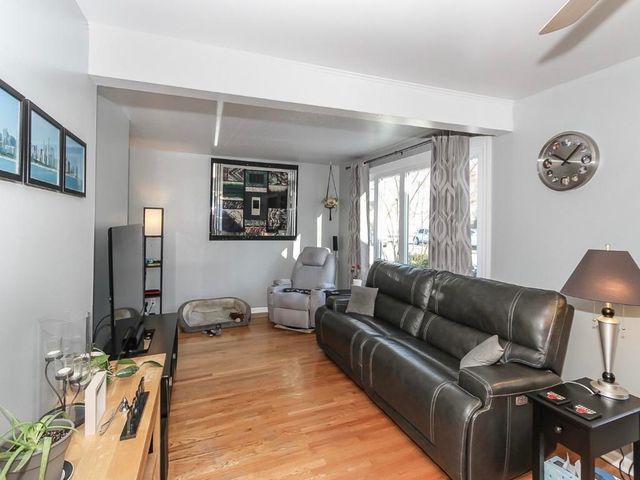3450 N Ozanam Avenue, Chicago, IL 60634