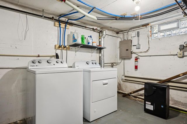 10216 N Baehr ROAD, Mequon, WI 53092