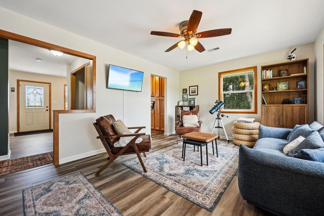 10216 N Baehr ROAD, Mequon, WI 53092