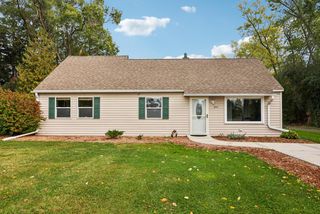 10216 N Baehr ROAD, Mequon, WI 53092