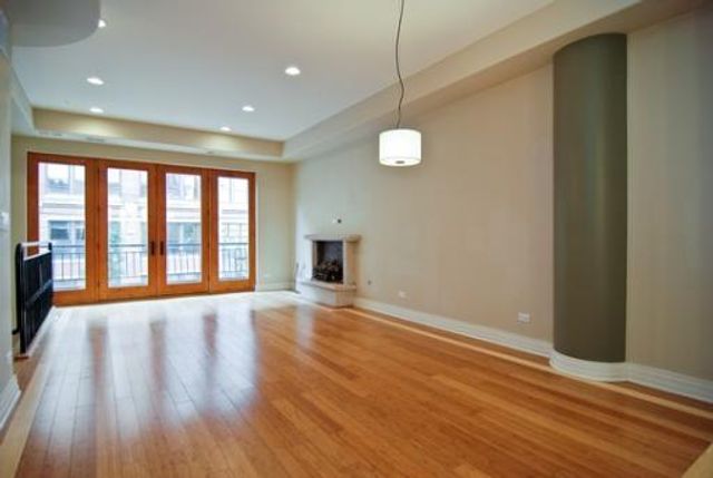 918 W Van Buren Street, Chicago, IL 60607