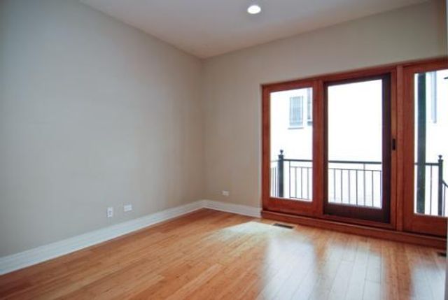 918 W Van Buren Street, Chicago, IL 60607