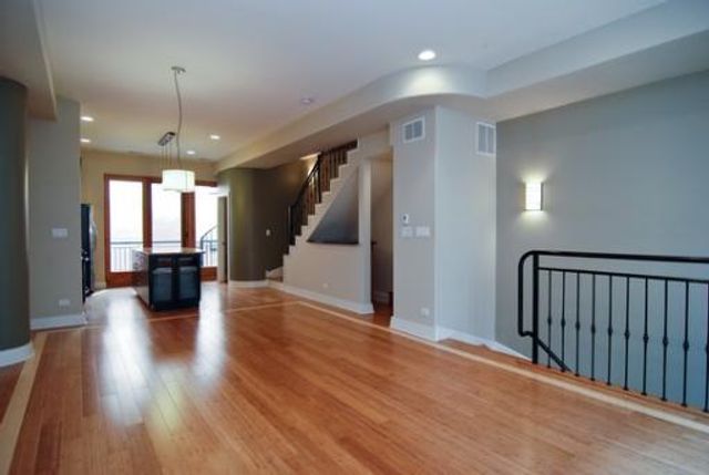 918 W Van Buren Street, Chicago, IL 60607
