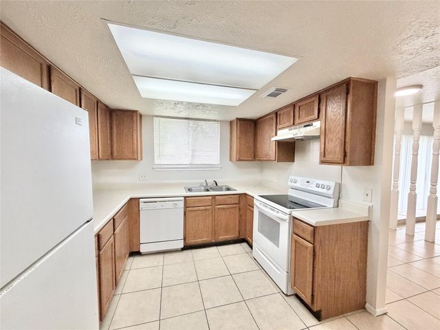 2218 Green Knoll Drive, Houston, TX 77067