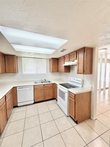 2218 Green Knoll Drive, Houston, TX 77067