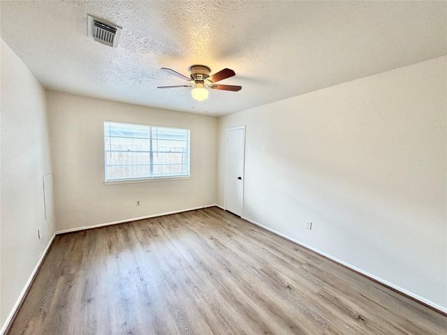 2218 Green Knoll Drive, Houston, TX 77067