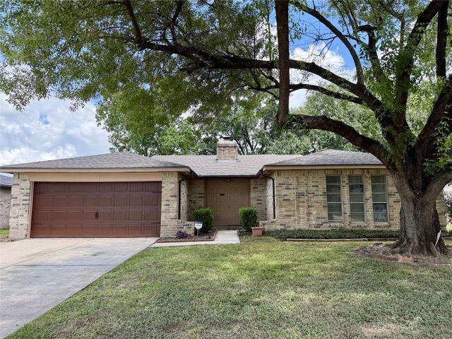 2218 Green Knoll Drive, Houston, TX 77067