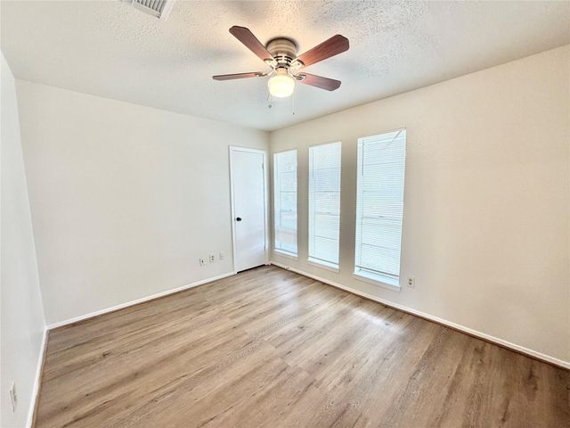 2218 Green Knoll Drive, Houston, TX 77067