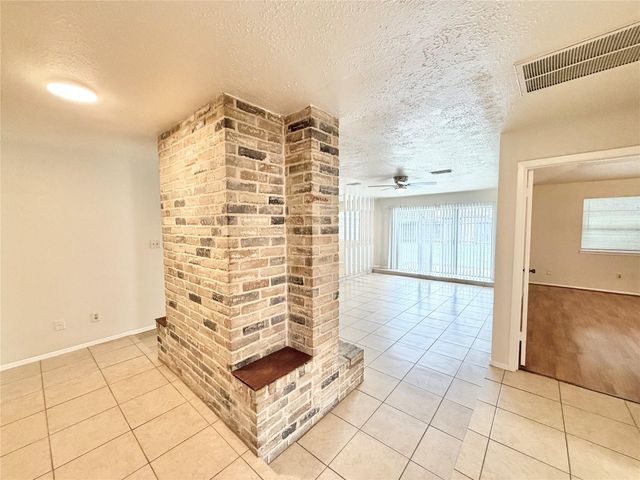2218 Green Knoll Drive, Houston, TX 77067