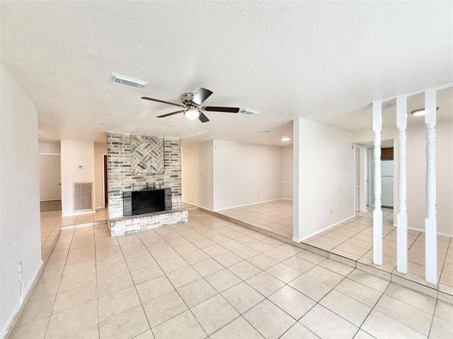2218 Green Knoll Drive, Houston, TX 77067