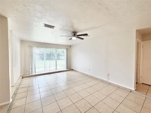 2218 Green Knoll Drive, Houston, TX 77067