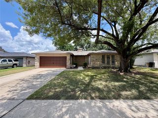 2218 Green Knoll Drive, Houston, TX 77067