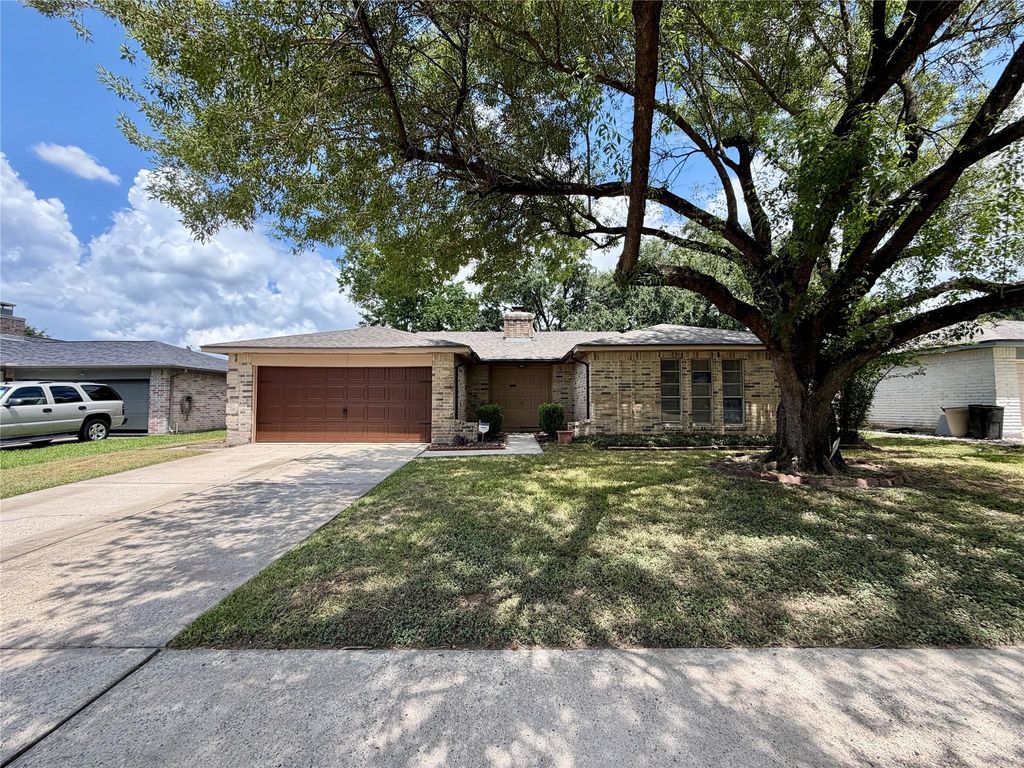 2218 Green Knoll Drive, Houston, TX 77067