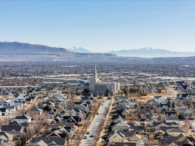 10774 S NAVARRO WAY, South Jordan, UT 84095