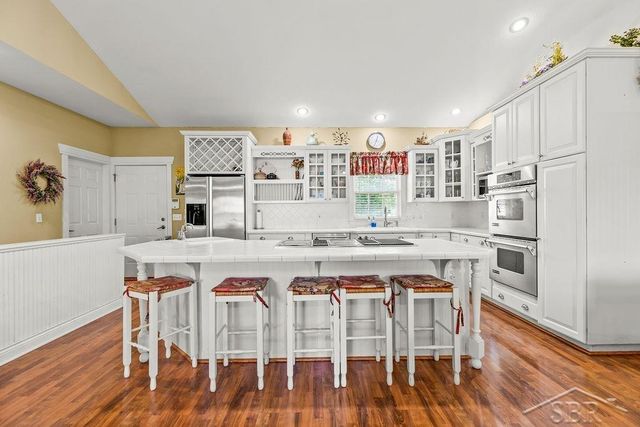 2961 Laurel Park, Saginaw Twp, MI 48603