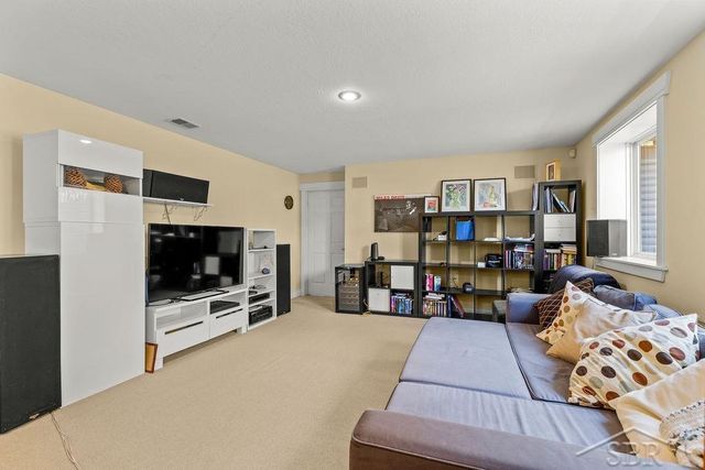 2961 Laurel Park, Saginaw Twp, MI 48603