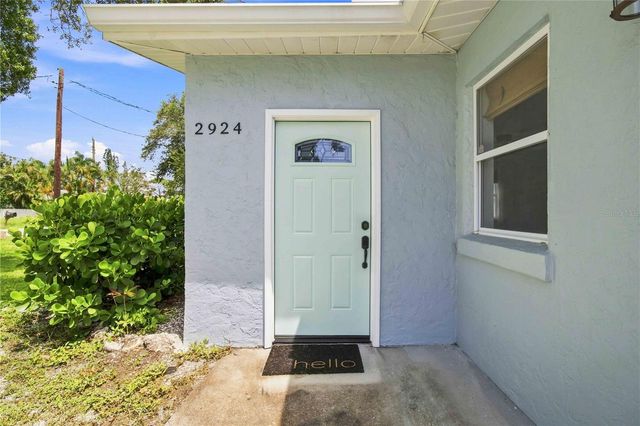2924 HILLVIEW STREET, Sarasota, FL 34239