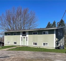 5 Perry Hill Road, Oswego, NY 13126