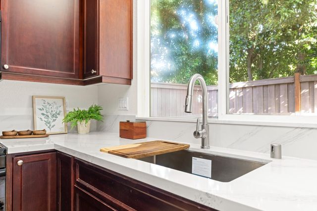 1016 Impressionist Loop, Roseville, CA 95747