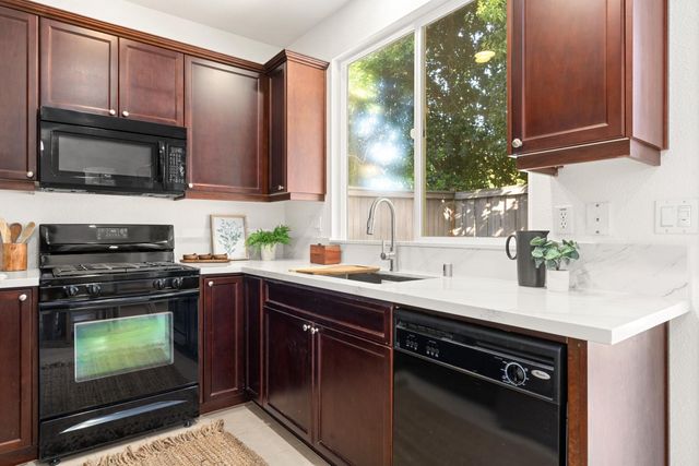 1016 Impressionist Loop, Roseville, CA 95747