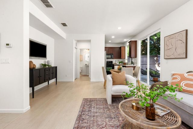 1016 Impressionist Loop, Roseville, CA 95747