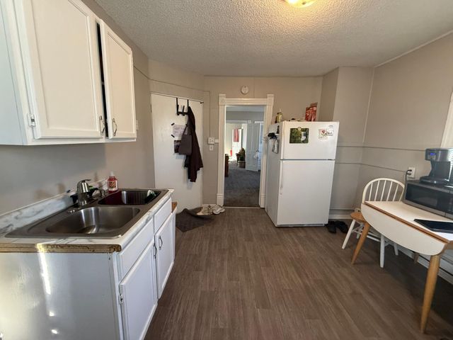 669 Old Highway 8 NW, New Brighton, MN 55112