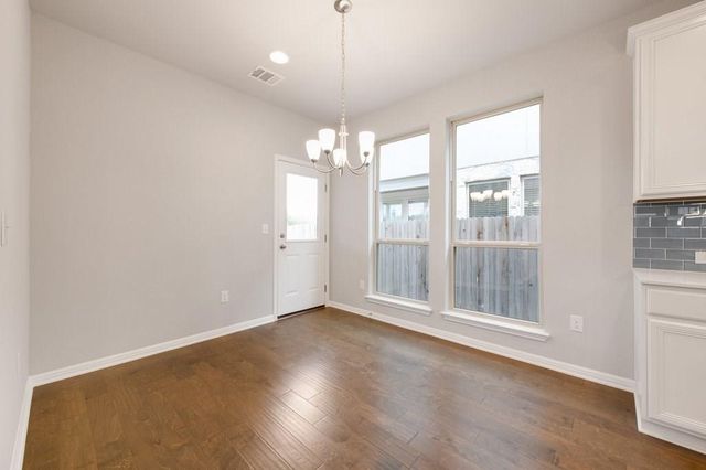 3240 E Whitestone BLVD 18, Cedar Park, TX 78613