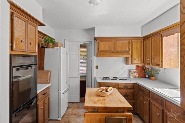 1506 Kempsford Dr, Katy, TX 77450