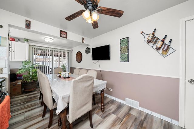 5038 S Laramie Avenue, Chicago, IL 60638