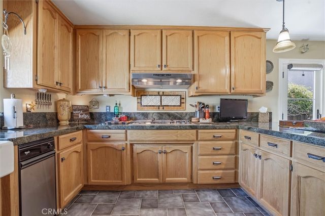1695 Southfork, Paso Robles, CA 93446