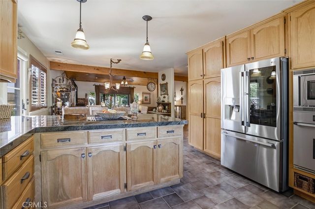 1695 Southfork, Paso Robles, CA 93446