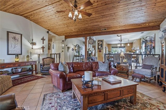 1695 Southfork, Paso Robles, CA 93446