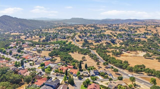 1695 Southfork, Paso Robles, CA 93446