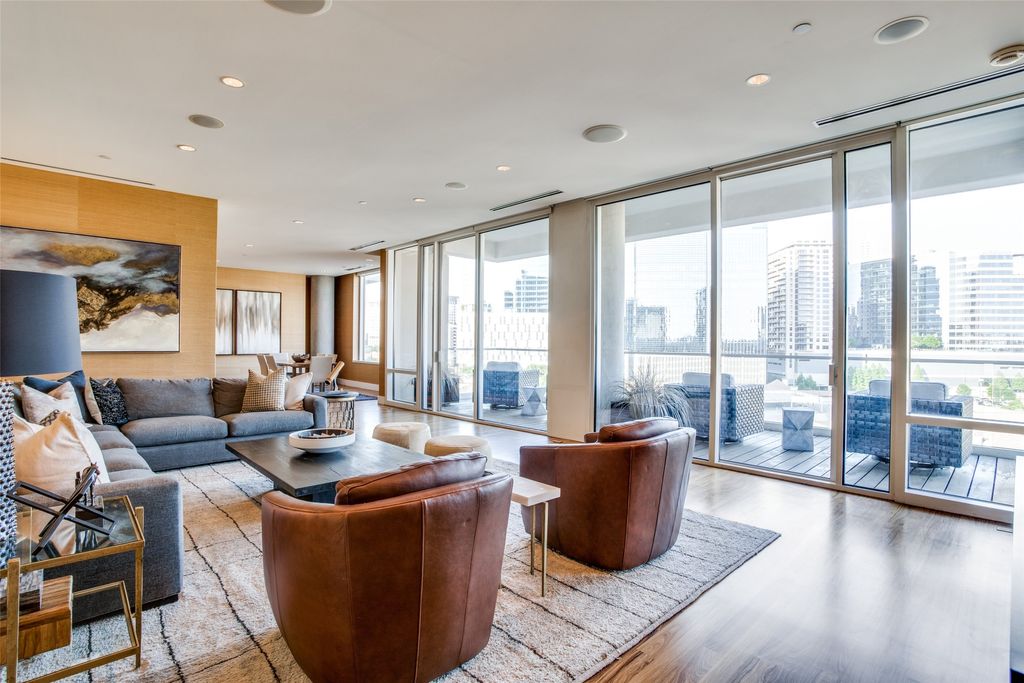 2408 Victory Park Lane 837, Dallas, TX 75219