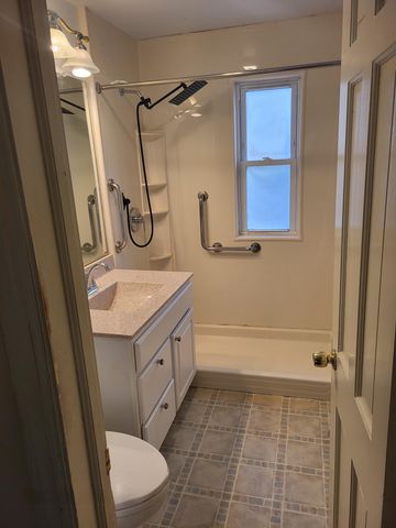 1406 Houseman Avenue NE, Grand Rapids, MI 49505