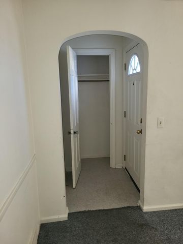 1406 Houseman Avenue NE, Grand Rapids, MI 49505