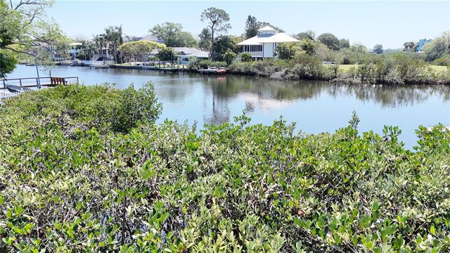 231 LAGOON DRIVE, Palm Harbor, FL 34683
