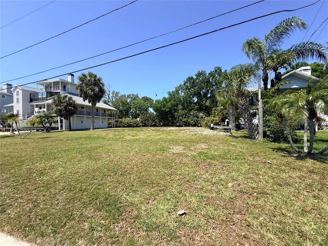 231 LAGOON DRIVE, Palm Harbor, FL 34683