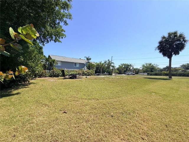 231 LAGOON DRIVE, Palm Harbor, FL 34683