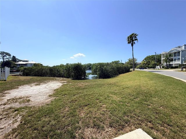 231 LAGOON DRIVE, Palm Harbor, FL 34683