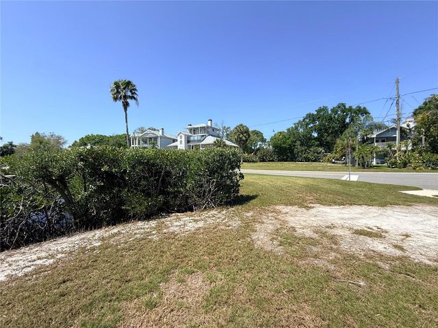 231 LAGOON DRIVE, Palm Harbor, FL 34683