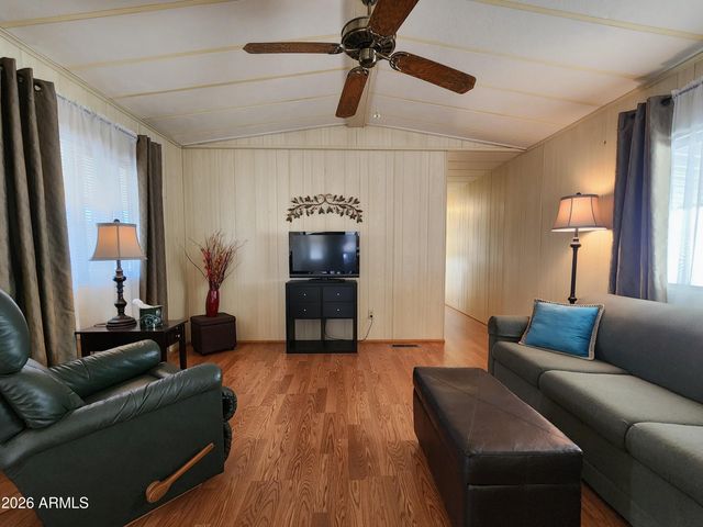 9333 E UNIVERSITY Drive 184, Mesa, AZ 85207