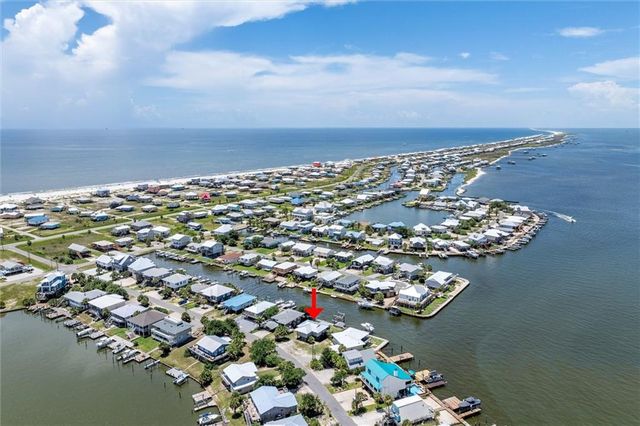 321 Port Royal Street, Dauphin Island, AL 36528
