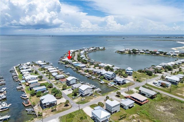 321 Port Royal Street, Dauphin Island, AL 36528