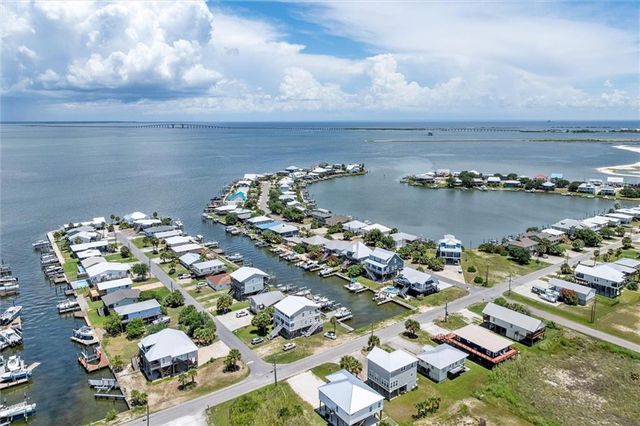 321 Port Royal Street, Dauphin Island, AL 36528