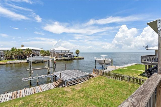 321 Port Royal Street, Dauphin Island, AL 36528