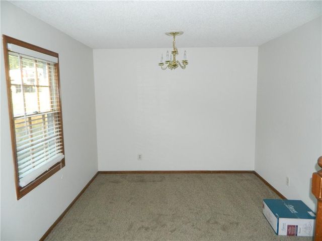 3619 Lakecrest Court, Lawrence, KS 66049