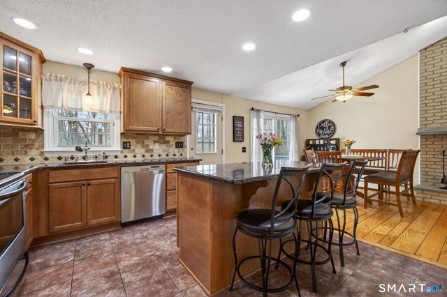 148 Highwoods Drive, Guilford, CT 06437