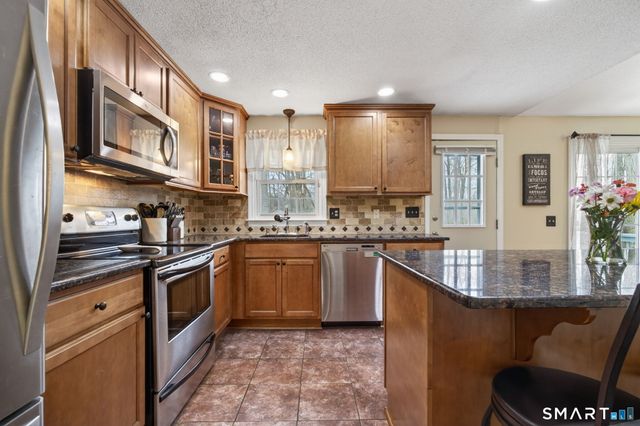 148 Highwoods Drive, Guilford, CT 06437